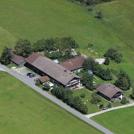 Zum Bergbauer Lägenhet Mittenwald Exteriör bild