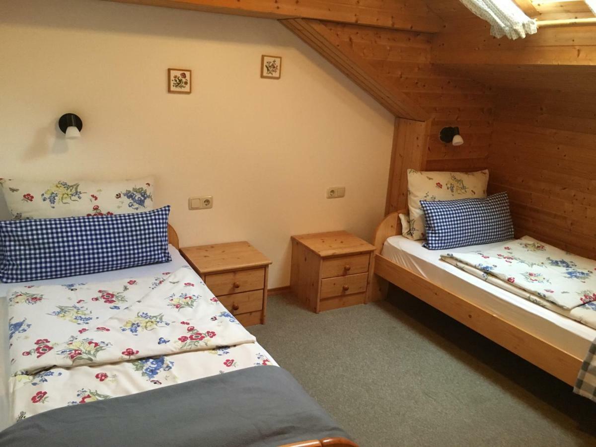 Zum Bergbauer Lägenhet Mittenwald Exteriör bild