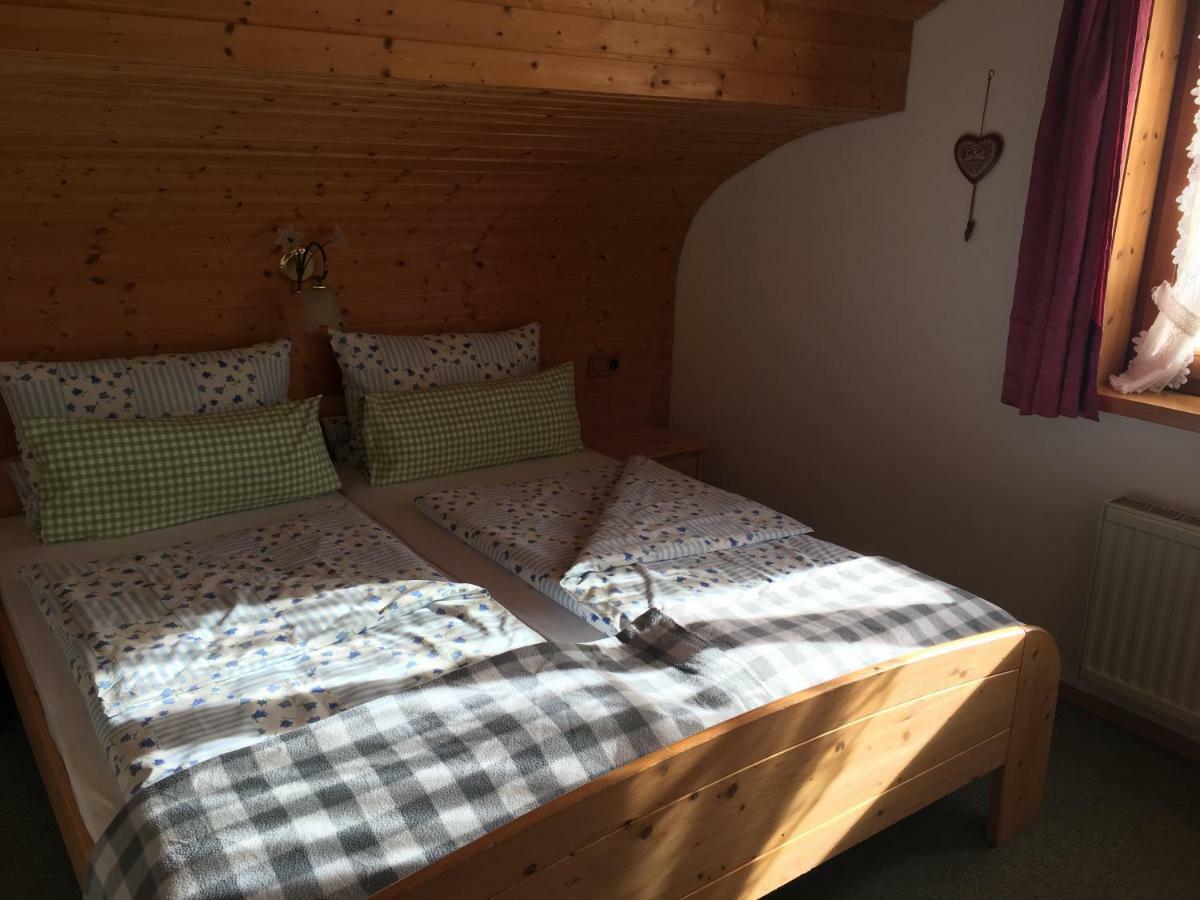Zum Bergbauer Lägenhet Mittenwald Exteriör bild