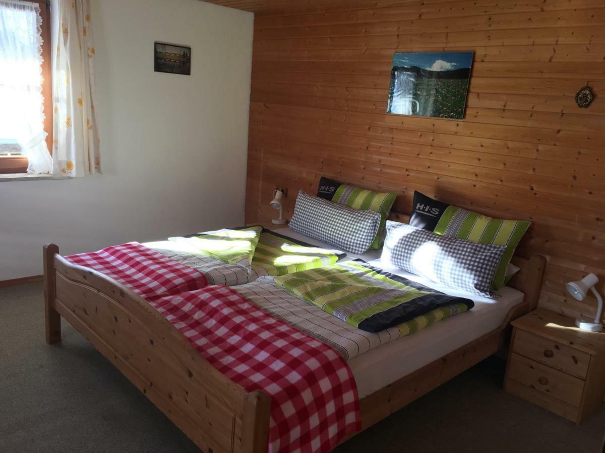 Zum Bergbauer Lägenhet Mittenwald Exteriör bild