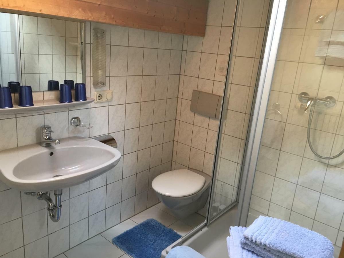 Zum Bergbauer Lägenhet Mittenwald Exteriör bild