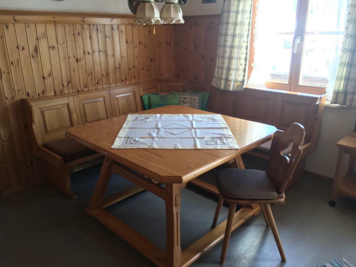 Zum Bergbauer Lägenhet Mittenwald Exteriör bild
